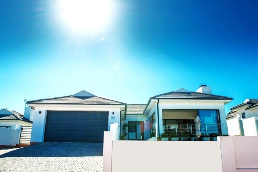 3 Bedroom Property for Sale in Jeffreys Bay Central Eastern Cape